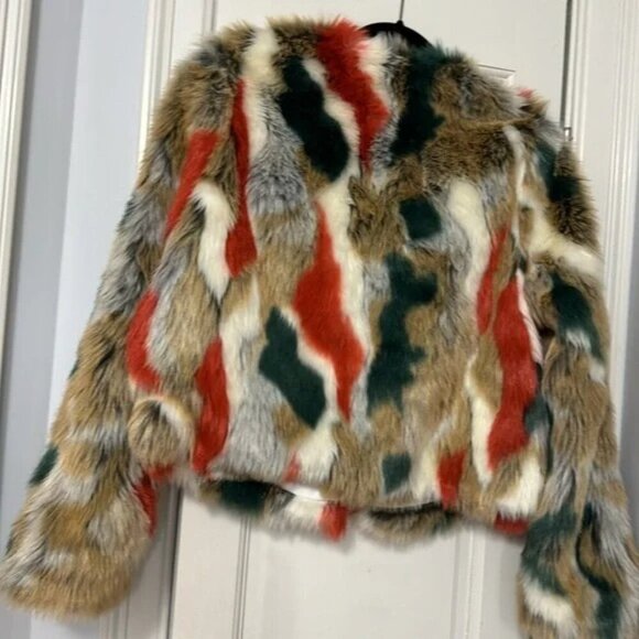 Colorblock Faux Fur Jacket – Small - NWT - Picture 4 of 7